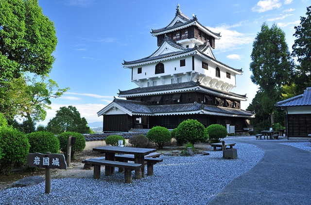 Iwakuni: Kota dengan Jembatan Kuno dan Wisata Kastil yang Menakjubkan